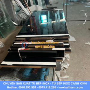 Cánh cửa kính tủ bếp