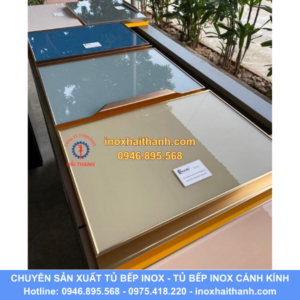 Cánh cửa kính tủ bếp