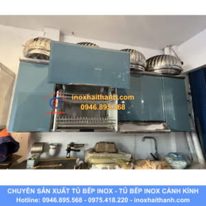 tủ bếp inox cánh kính